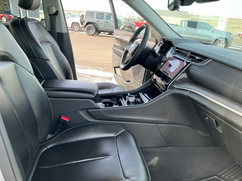 2023 Jeep Grand Cherokee L