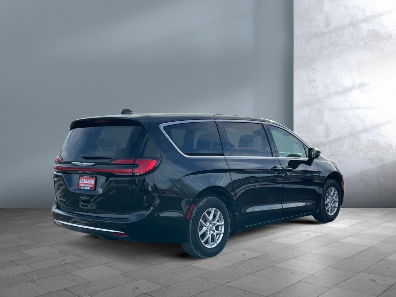 2024 Chrysler Pacifica