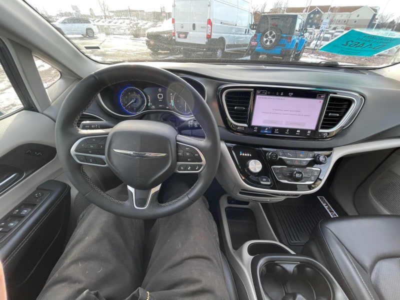 2024 Chrysler Pacifica