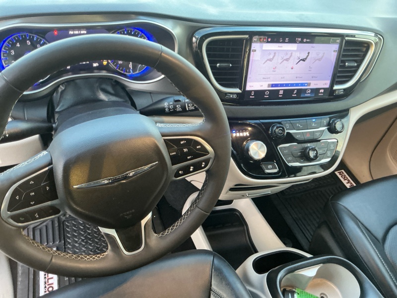 2024 Chrysler Pacifica