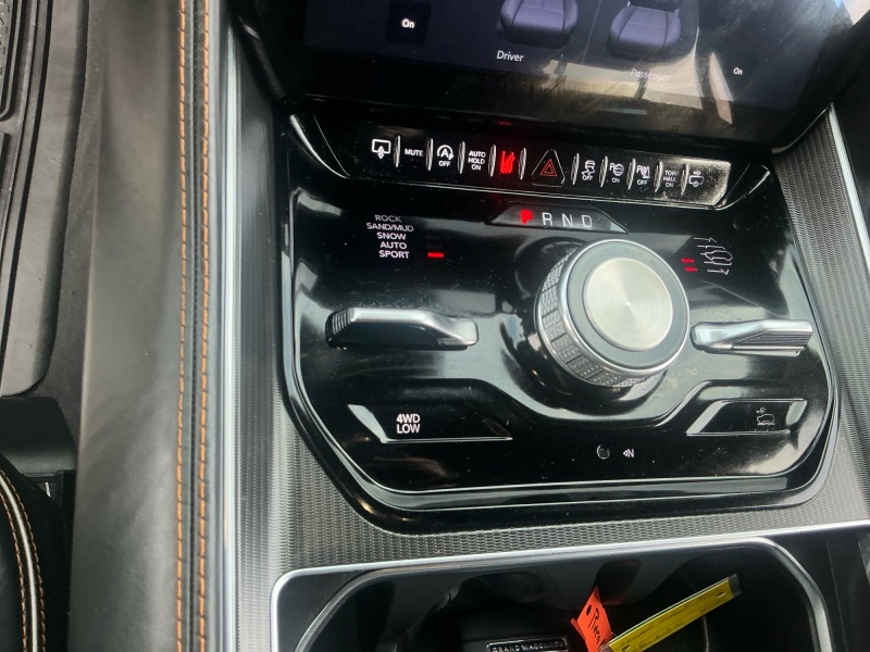 2024 Jeep Grand Wagoneer