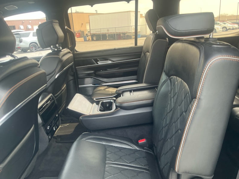 2024 Jeep Grand Wagoneer