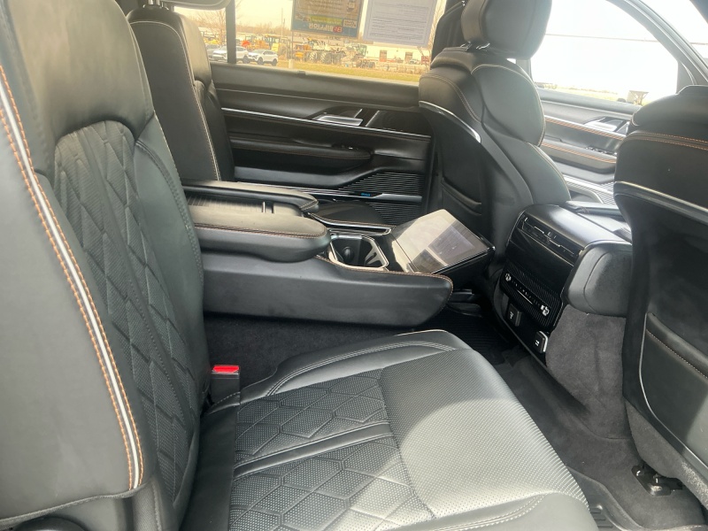 2024 Jeep Grand Wagoneer