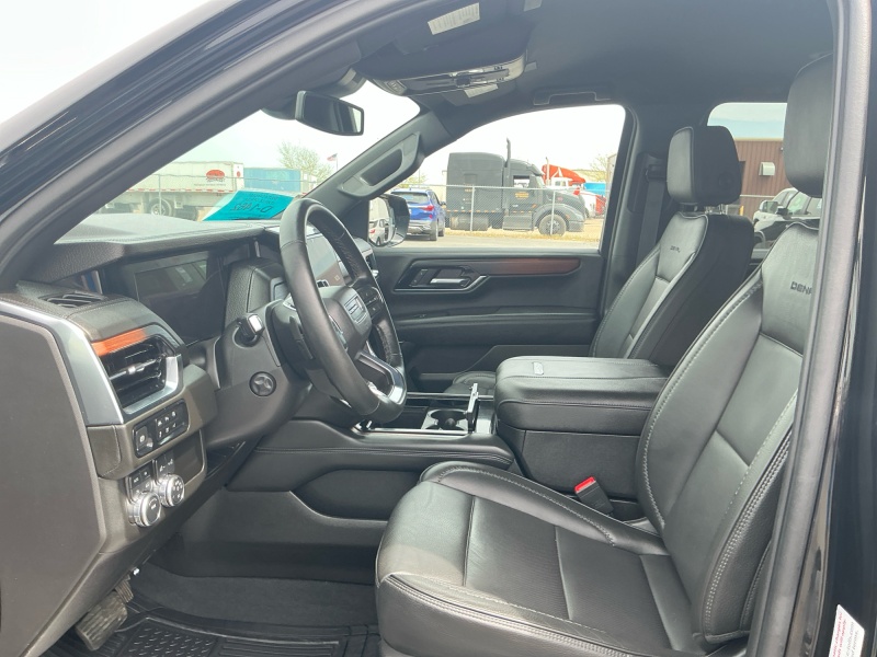 2025 GMC Yukon XL