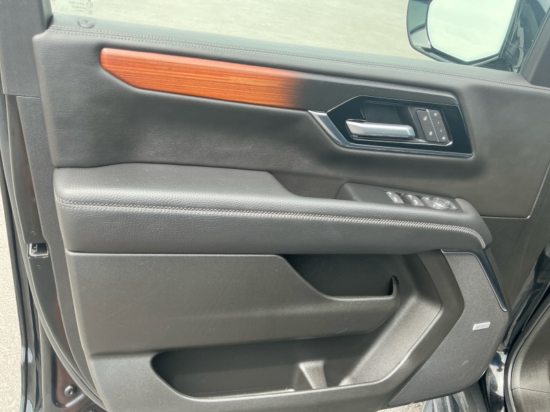 2025 GMC Yukon XL
