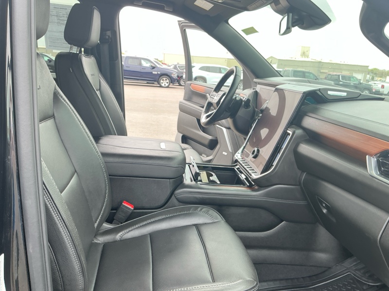 2025 GMC Yukon XL