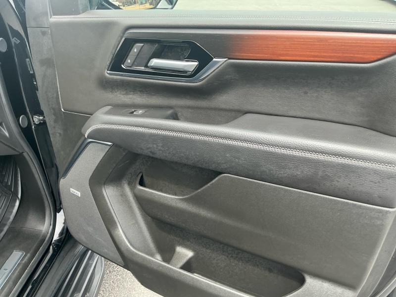 2025 GMC Yukon XL