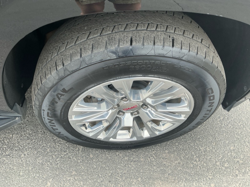 2025 GMC Yukon XL