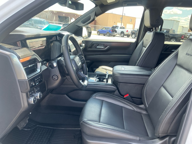2025 GMC Yukon XL