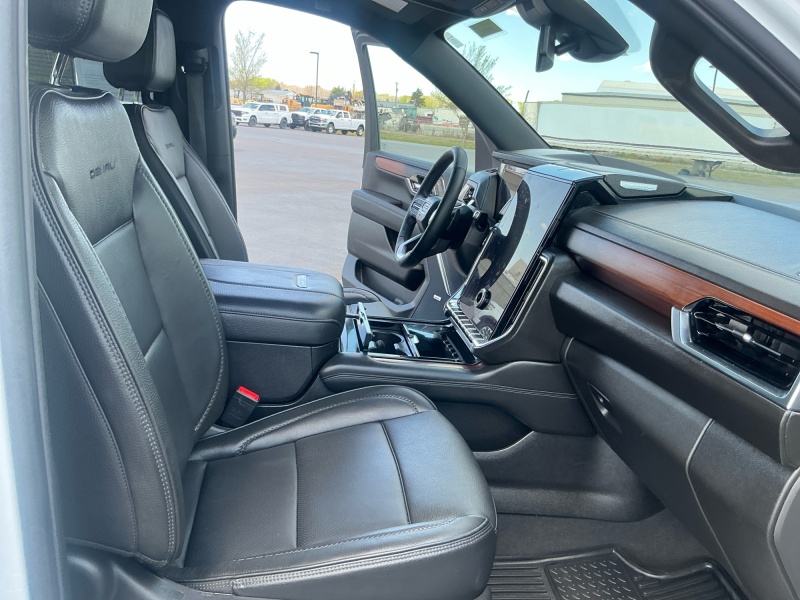 2025 GMC Yukon XL