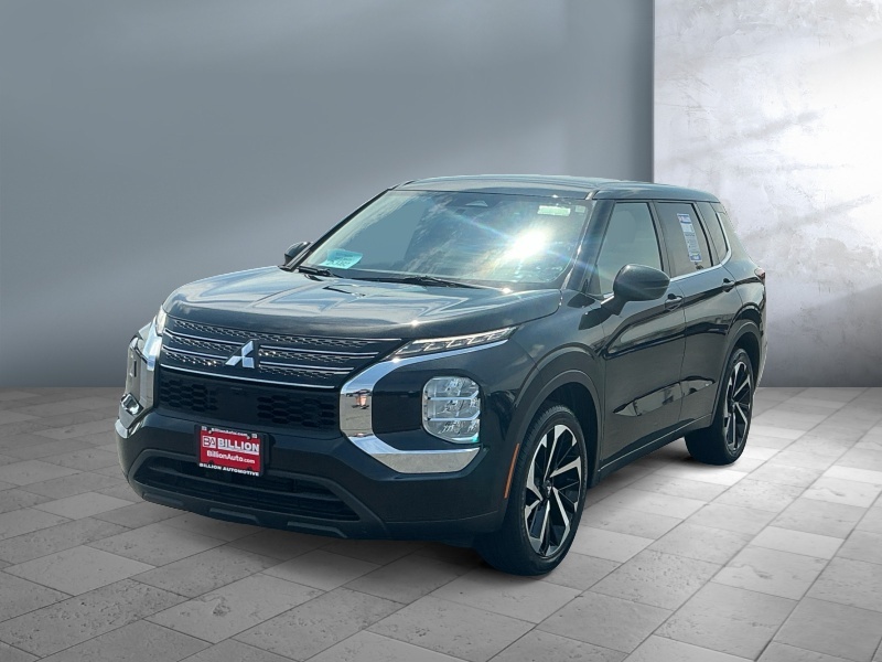 Used 2022 Mitsubishi Outlander ES Crossovers