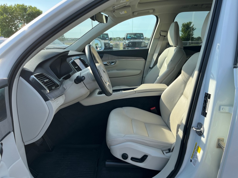 2023 Volvo XC90