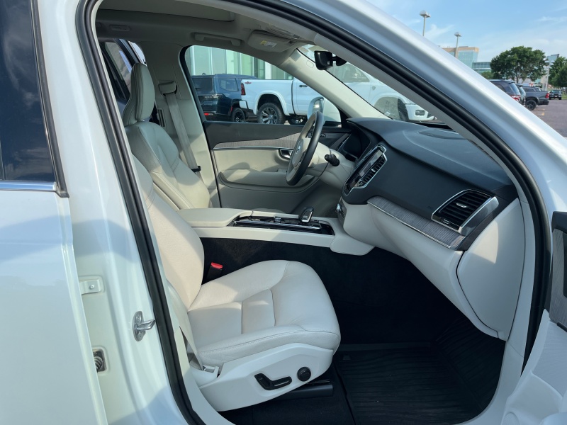 2023 Volvo XC90