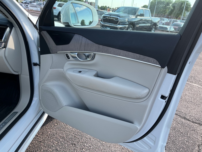 2023 Volvo XC90