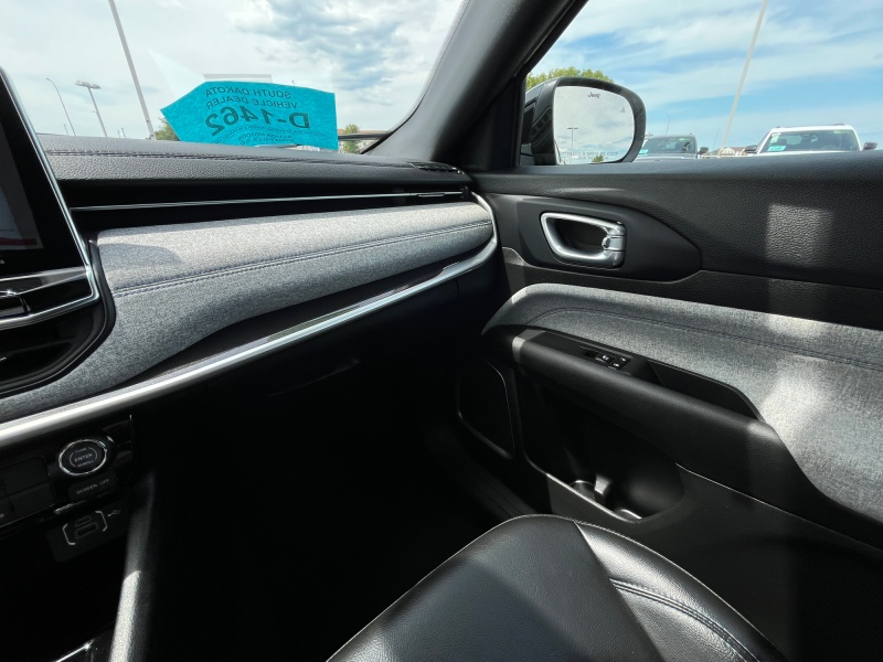 2023 Jeep Compass