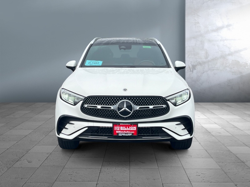 2025 Mercedes-Benz GLC