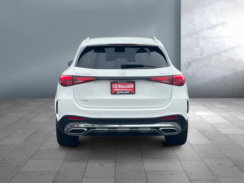 2025 Mercedes-Benz GLC