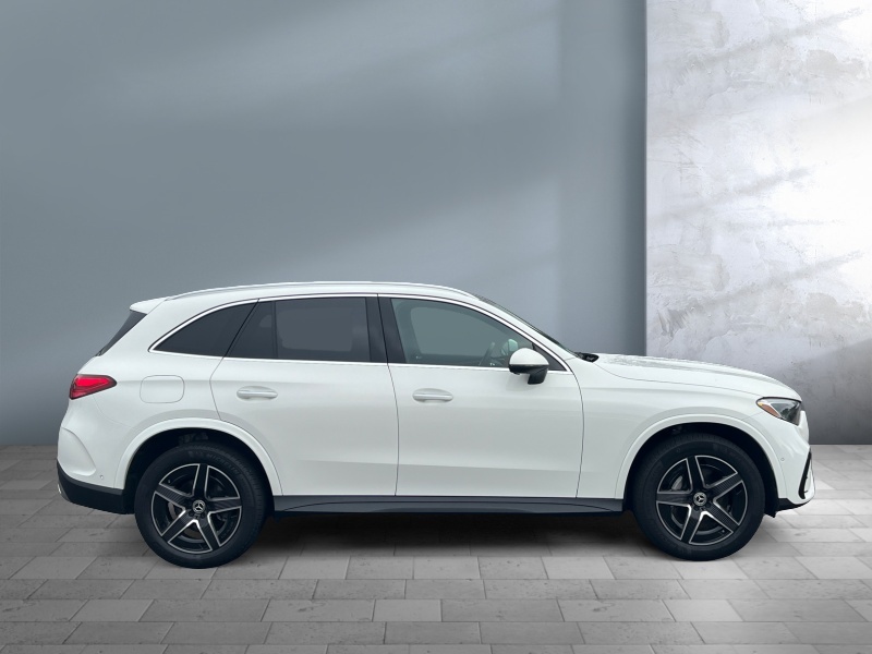 2025 Mercedes-Benz GLC