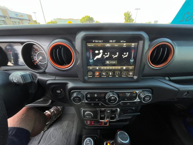 2023 Jeep Gladiator