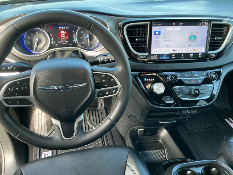 2025 Chrysler Pacifica