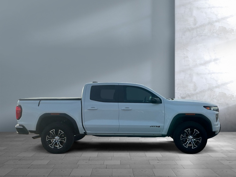 2024 GMC Canyon