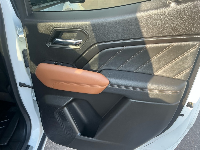 2024 GMC Canyon