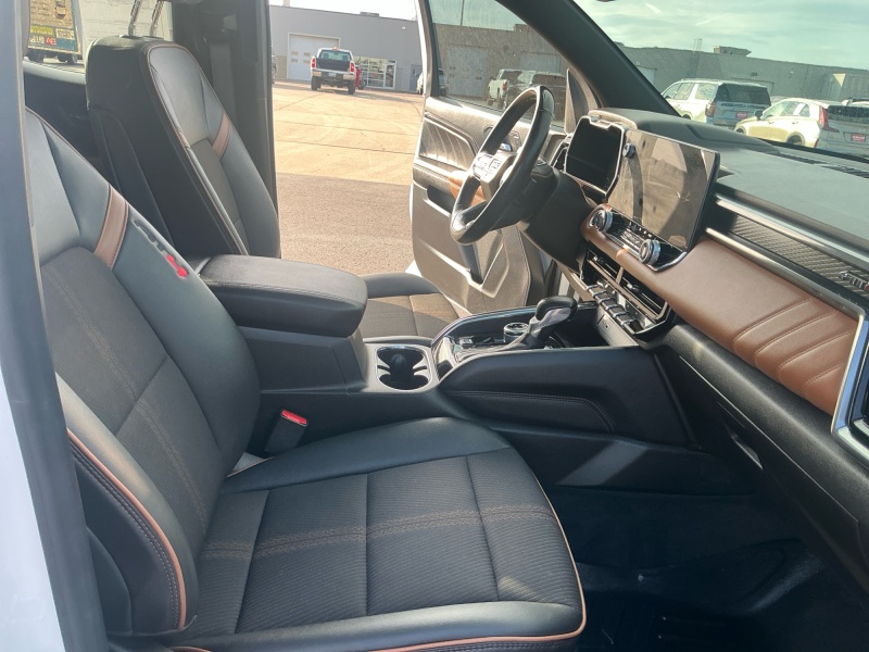 2024 GMC Canyon