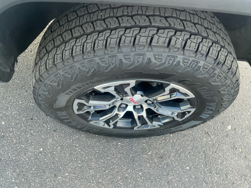 2024 GMC Canyon