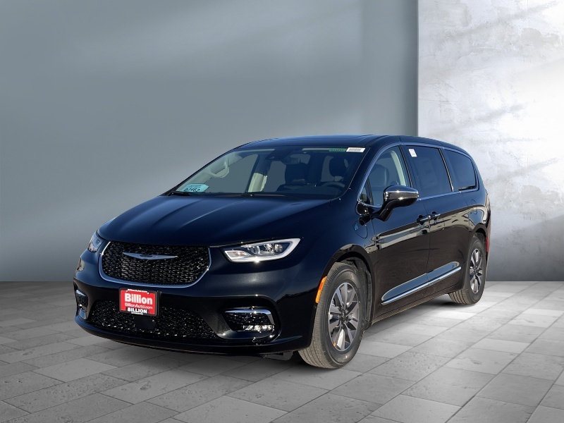 New 2022 Chrysler Pacifica Hybrid Limited Van