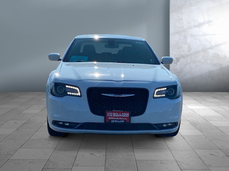 2018 Chrysler 300