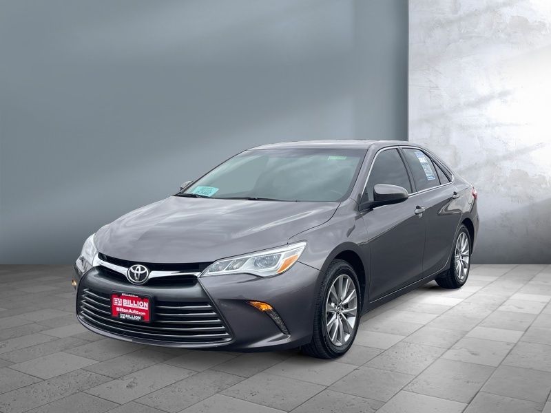 Used 2017 Toyota Camry XLE  Car