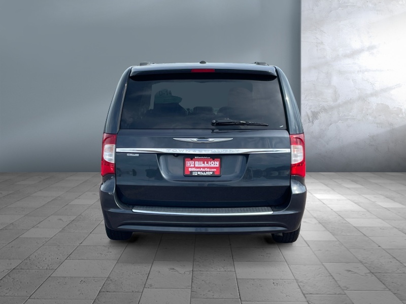 2014 Chrysler Town and Country