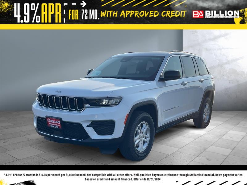 New 2024 Jeep Grand Cherokee Laredo SUV