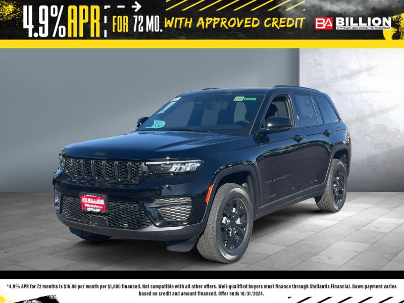 New 2024 Jeep Grand Cherokee Laredo SUV