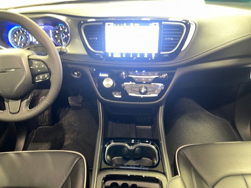 2025 Chrysler Pacifica