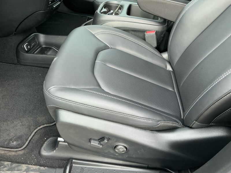 2025 Chrysler Pacifica
