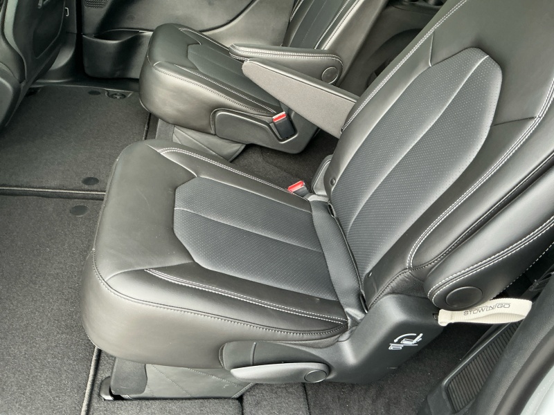 2025 Chrysler Pacifica