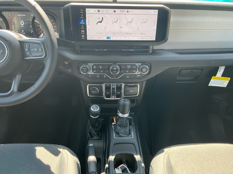 2025 Jeep Wrangler
