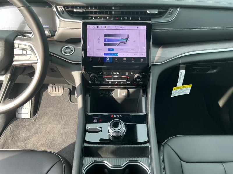 2025 Jeep Grand Cherokee