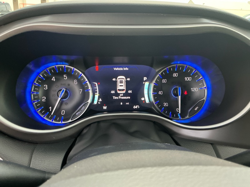 2025 Chrysler Voyager