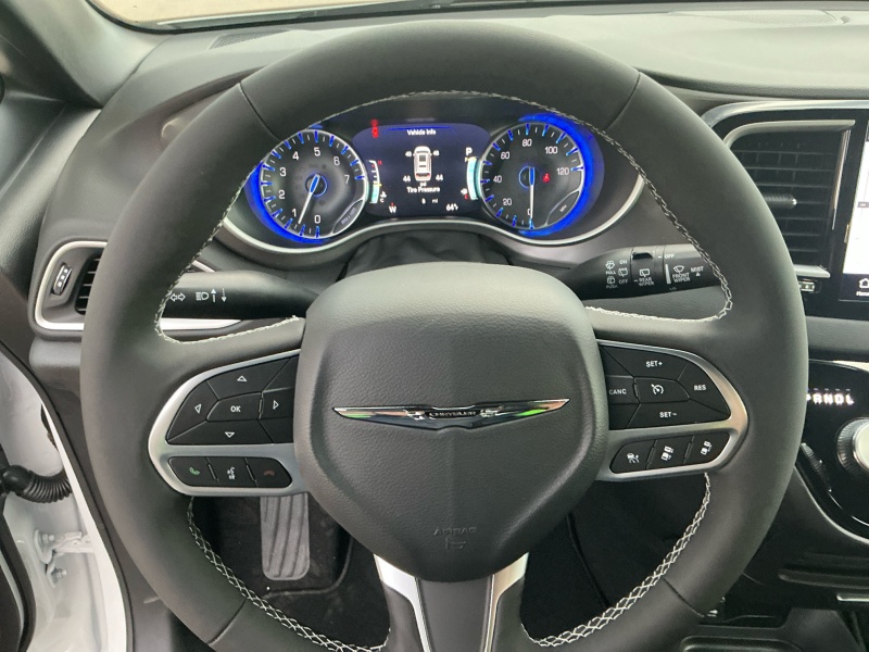2025 Chrysler Voyager