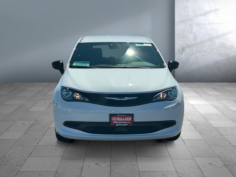 2025 Chrysler Voyager