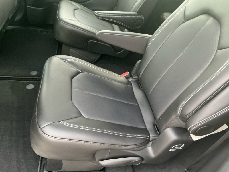 2025 Chrysler Voyager