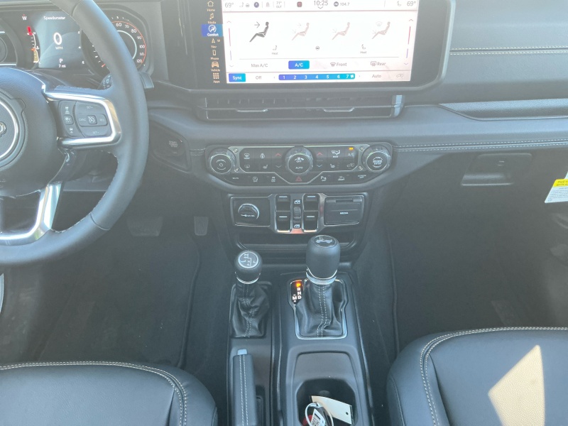 2025 Jeep Wrangler