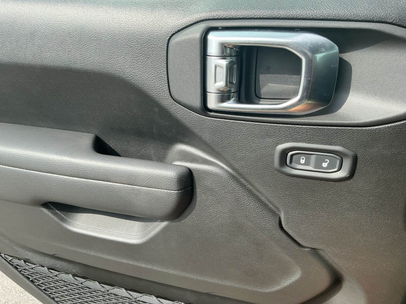 2025 Jeep Gladiator