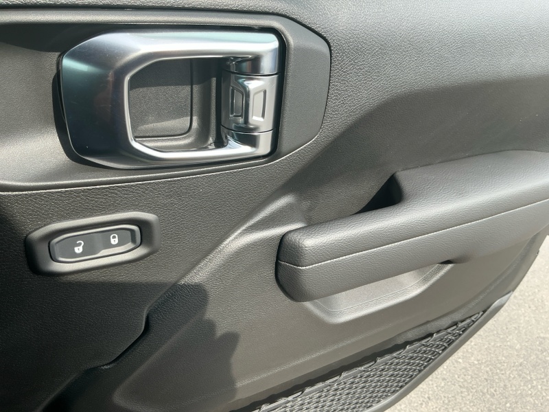 2025 Jeep Gladiator