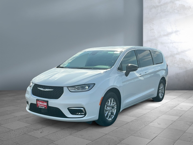 New 2025 Chrysler Pacifica Select Vans
