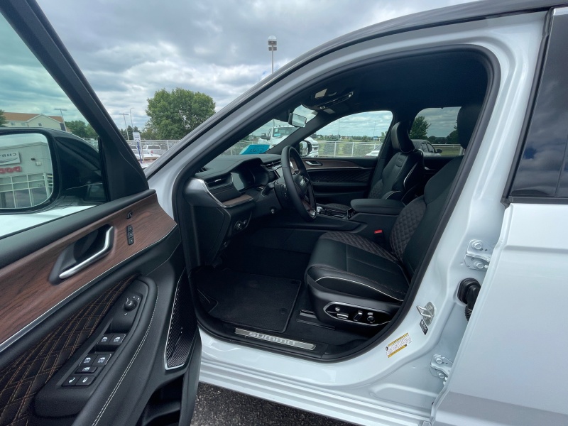 2025 Jeep Grand Cherokee L