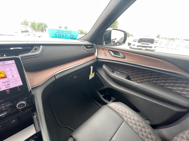 2025 Jeep Grand Cherokee L