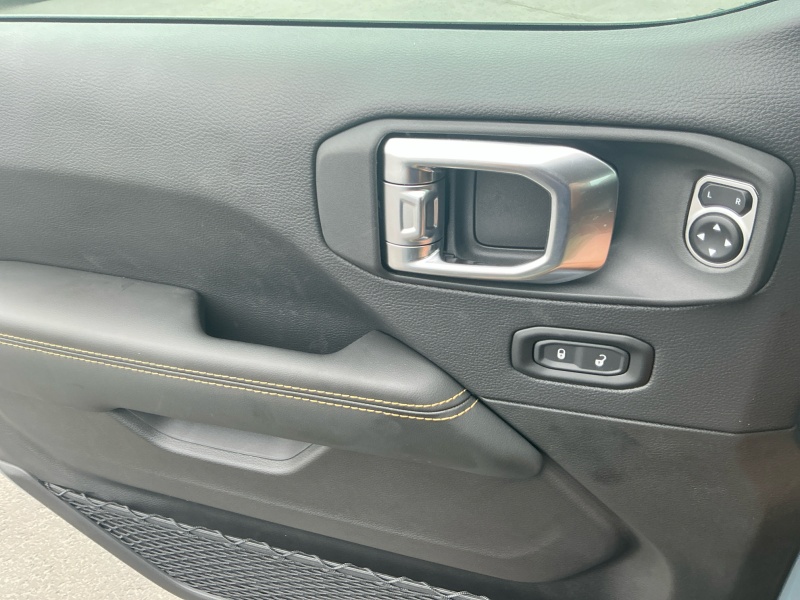2025 Jeep Gladiator